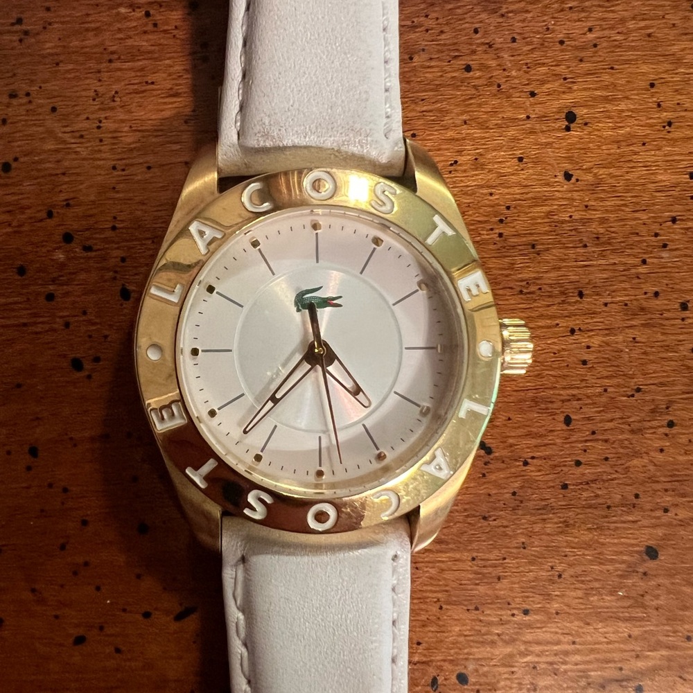 Vintage Lacoste watch in white and gold - Y2K